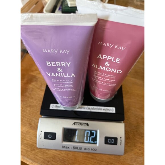 NIP Mary Kay Sealed 2 Shower Gels Scented Body Bath Care 6.7 oz 200 ml ea Beauty - Picture 4 of 4